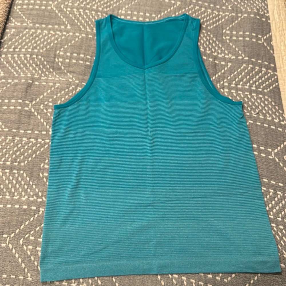 Lululemon tank top